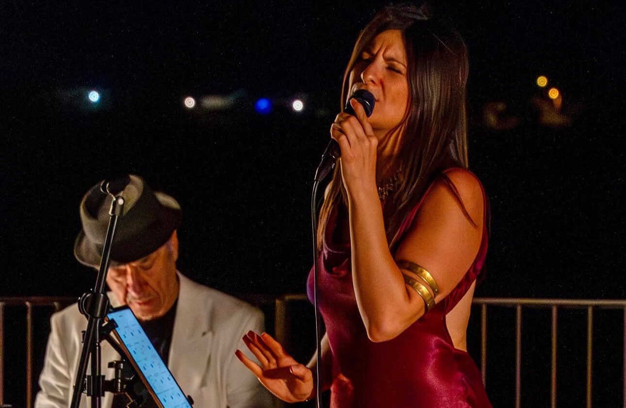 Bill Fulton & Dea Lazzari: Live Jazz, Soul & International Piano-Vocal Duo